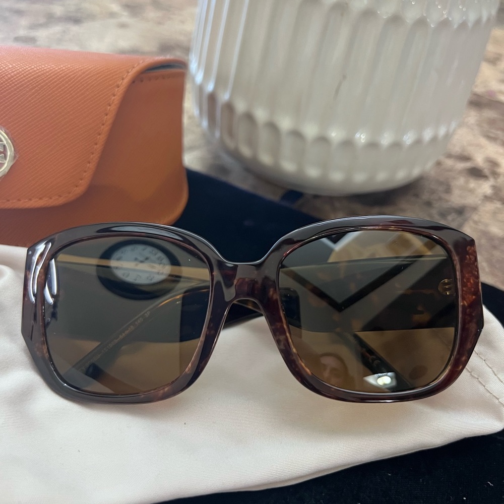 Tory Burch brown sunglasses , like new.